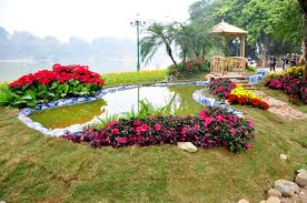 Festival floral de Hanoi valoriser les villages de métiers